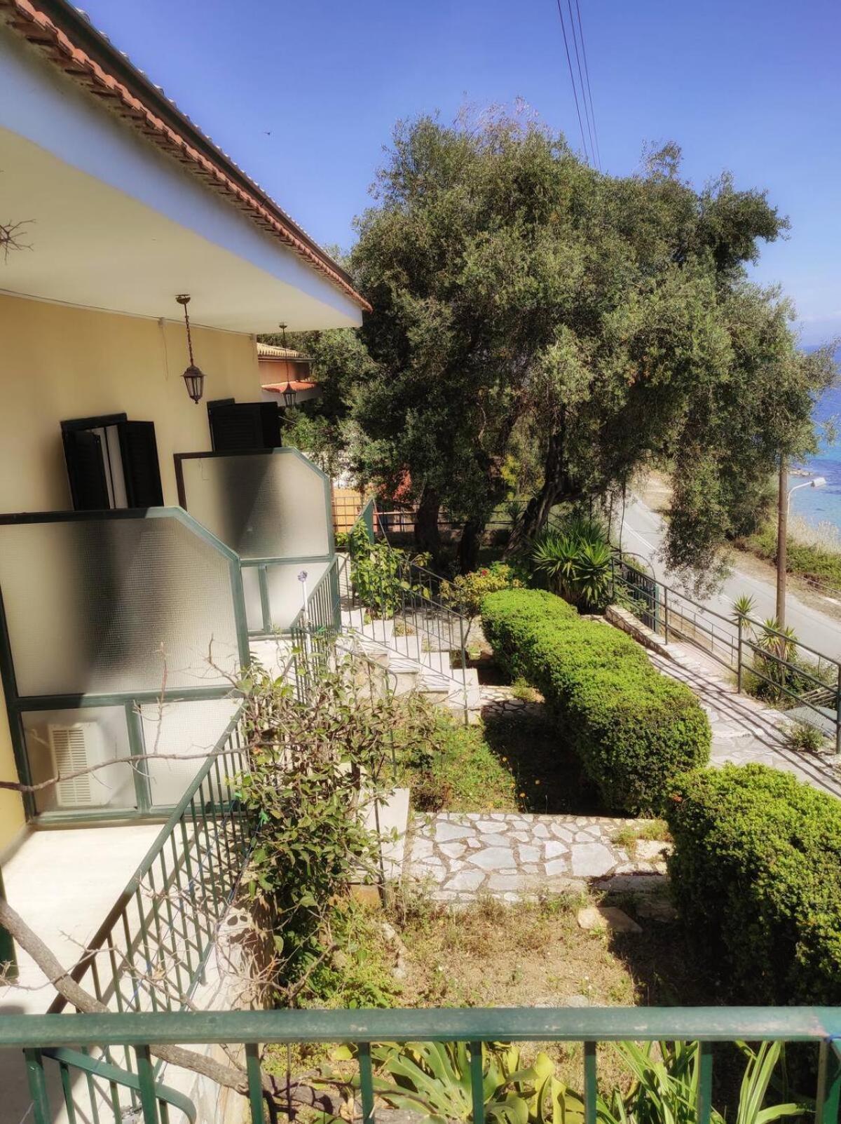 Villa Fourtuna Apartment Agios Ioannis Peristeron  ภายนอก รูปภาพ