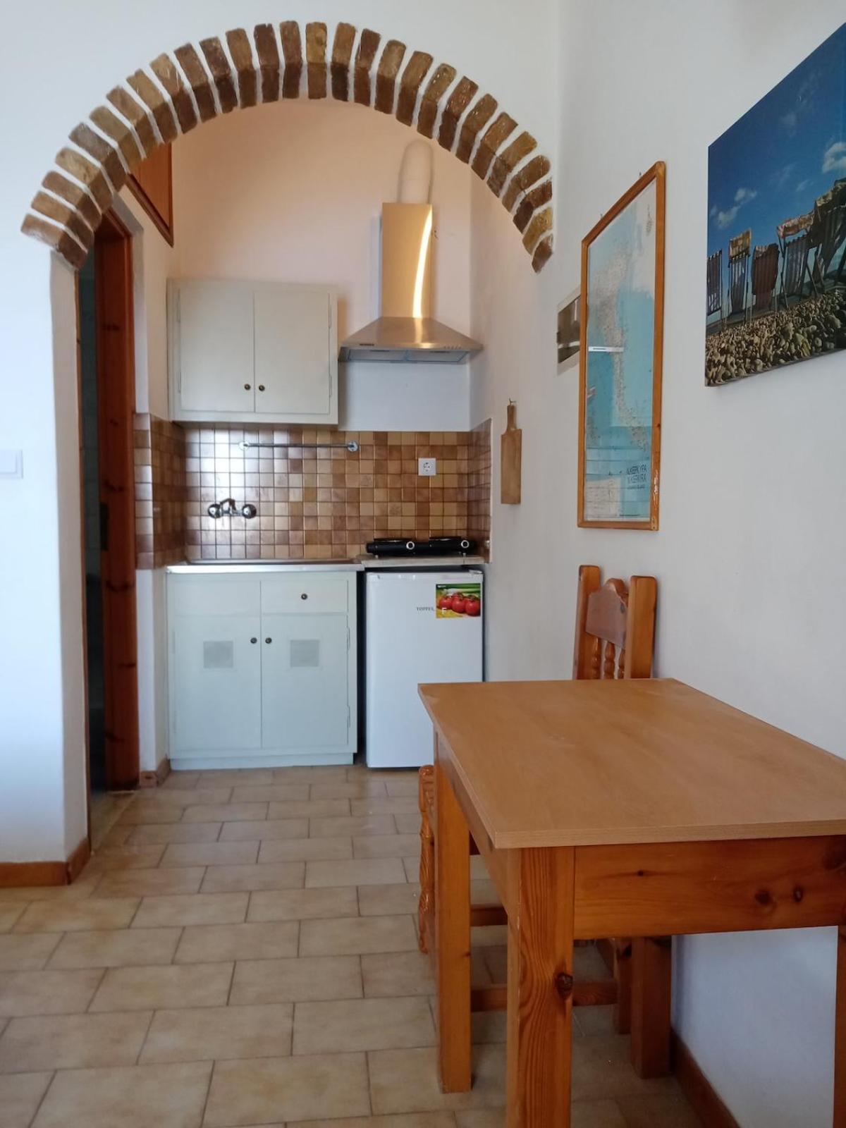 Villa Fourtuna Apartment Agios Ioannis Peristeron  ภายนอก รูปภาพ