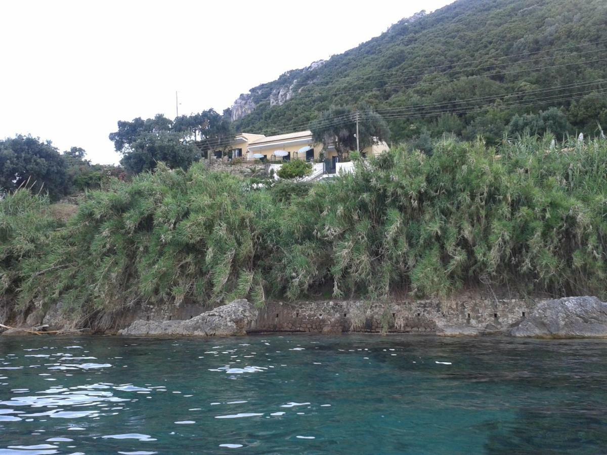 Villa Fourtuna Apartment Agios Ioannis Peristeron  ภายนอก รูปภาพ